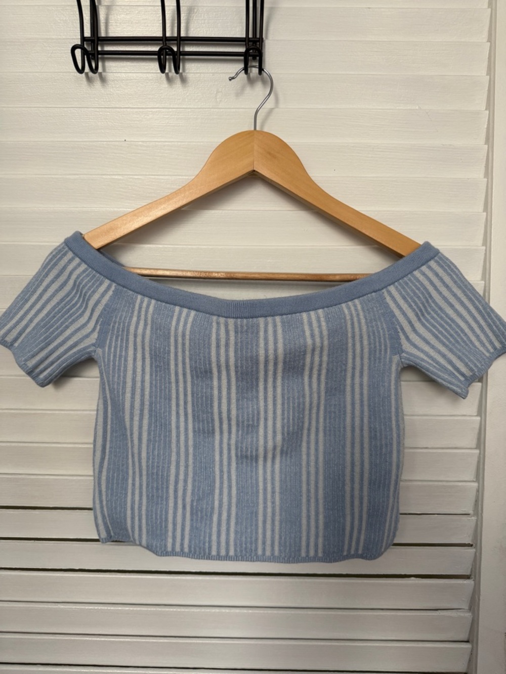 American Eagle Outfitters Blue & White Striped Off-Shoulder Crop Top